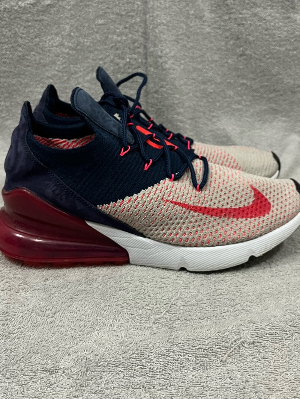 Nike AIR Max 270 FLYKNIT Womens Size 9 Independents Day AH6803-200